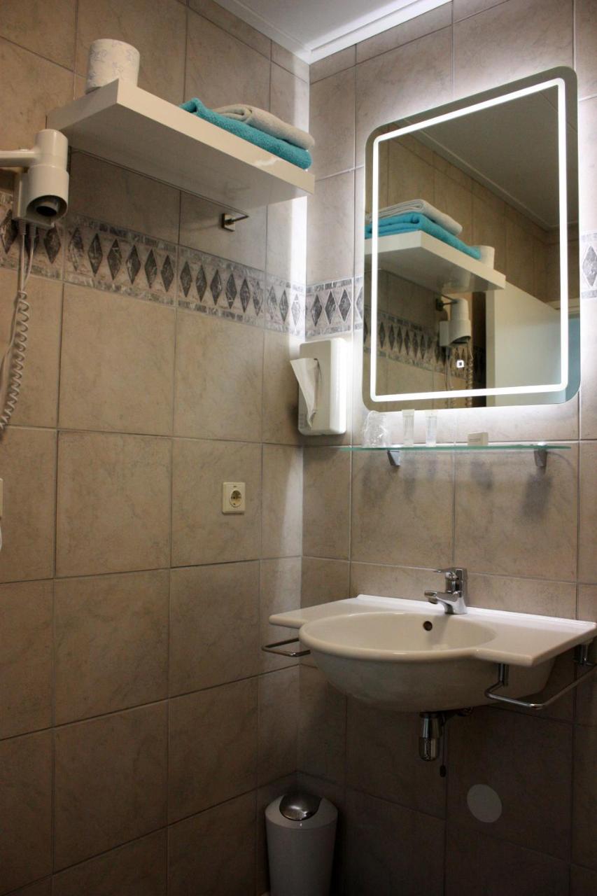 Hotel De Hoefpoort Gemert Экстерьер фото